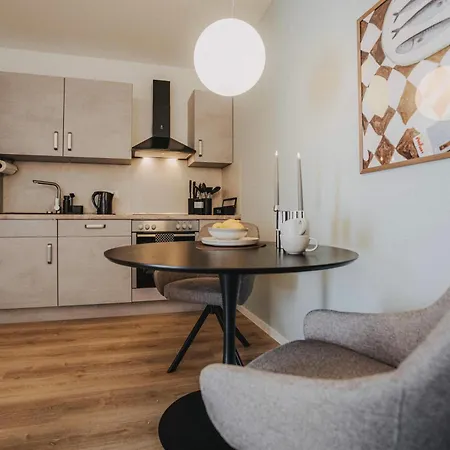 Jobostays - Luma1 Neubau-apartment In Mit Terrasse Und Kostenlosem Parkplatz Apartment *