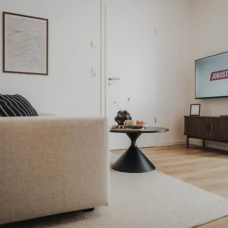 Jobostays - Luma1 Neubau-apartment In Mit Terrasse Und Kostenlosem Parkplatz *