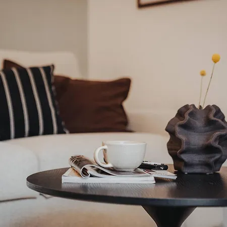 Jobostays - Luma1 Neubau-apartment In Mit Terrasse Und Kostenlosem Parkplatz