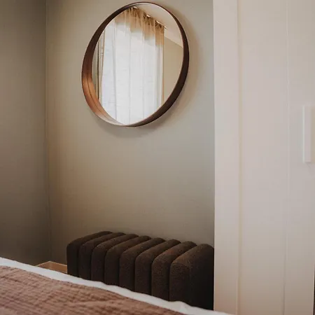 Jobostays - Luma1 Neubau-apartment In Mit Terrasse Und Kostenlosem Parkplatz * Bad Zwischenahn