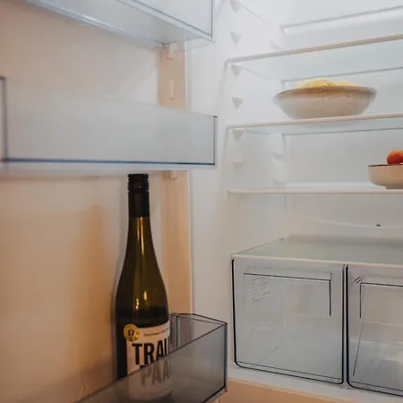 Jobostays - Luma1 Neubau-apartment In Mit Terrasse Und Kostenlosem Parkplatz *